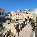 Nikos Takis Fashion Boutique Szálloda