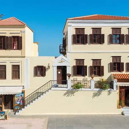 Nikos Takis Fashion Boutique Hotelli 4*