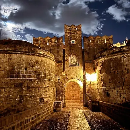 Nikos Takis Fashion Boutique 酒店 Rhodes City